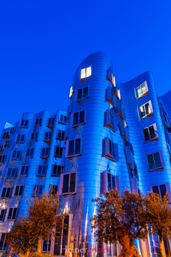 Interessante Hochhausarchitektur