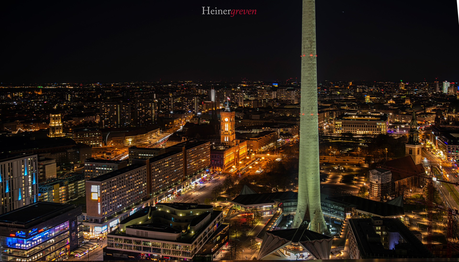 Rotes-Rathaus-und-Fernsehturm Berlin