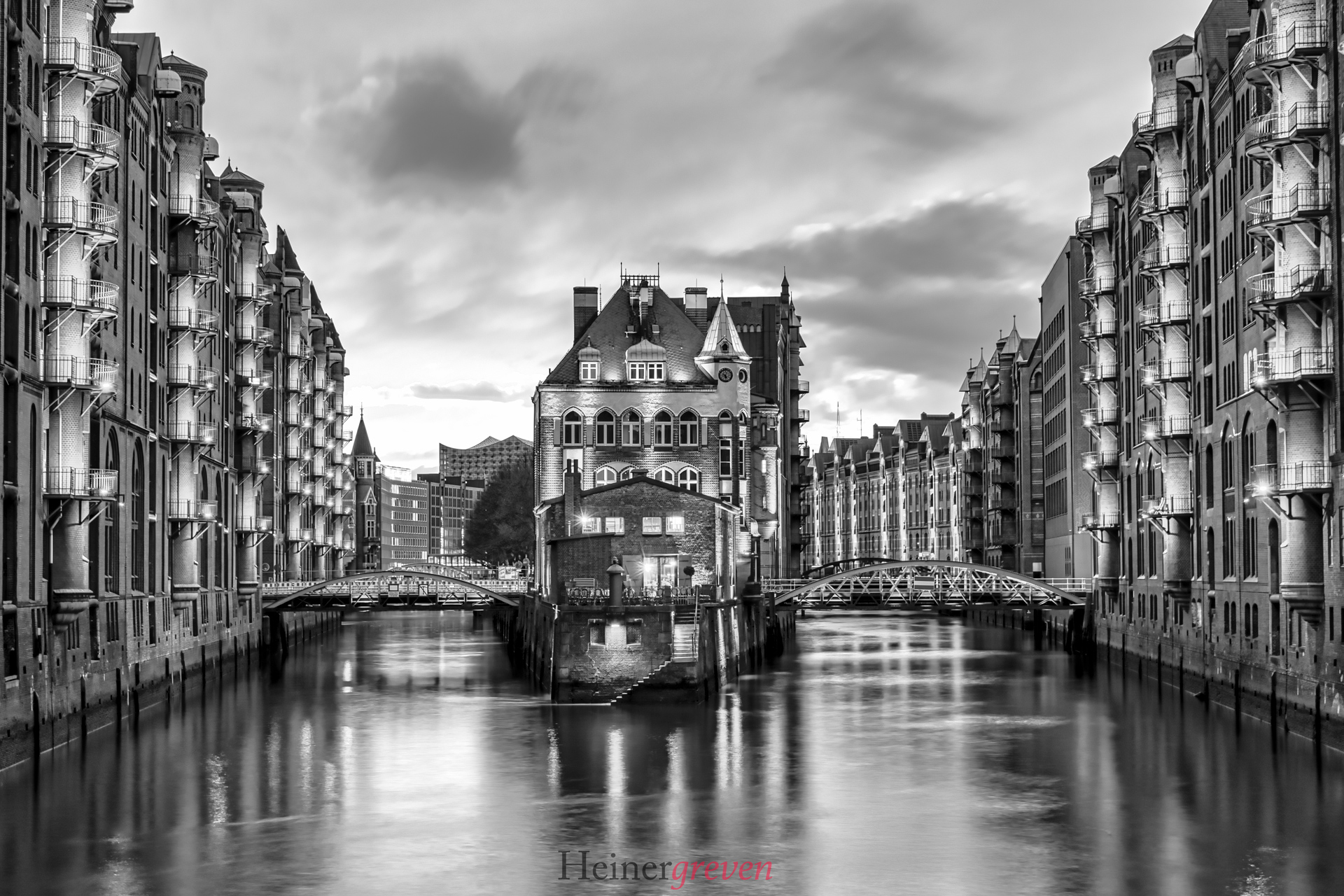 Wasserschloss-Hamburg_Speicherstadt